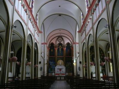 Intérieur de l'église Saint-Joseph