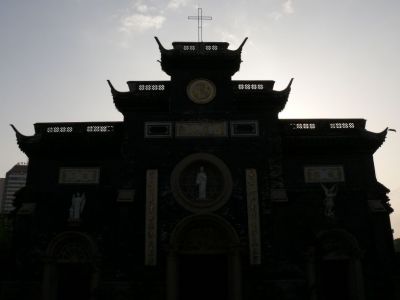 La silhouette de la cathédrale de Suzhou