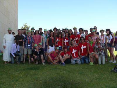 Photo de groupe avec les volontaires d'Ávila.